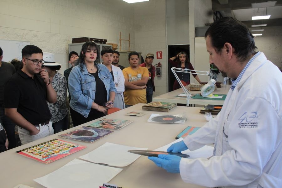 Archivo General UAEH recibió visita de Universidad de Guanajuato