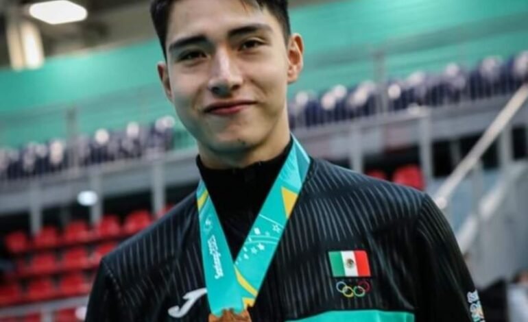 El Deportista Hidalguense y Seleccionado Nacional, Uriel Gómez Tagle, Viajó Rumbo a Inglaterra