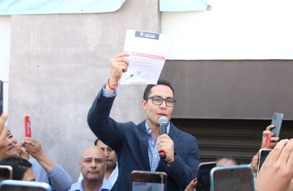 Jorge Reyes Hernández Recibió su Constancia de Mayoría, ya es Presidente Municipal Electo de Pachuca