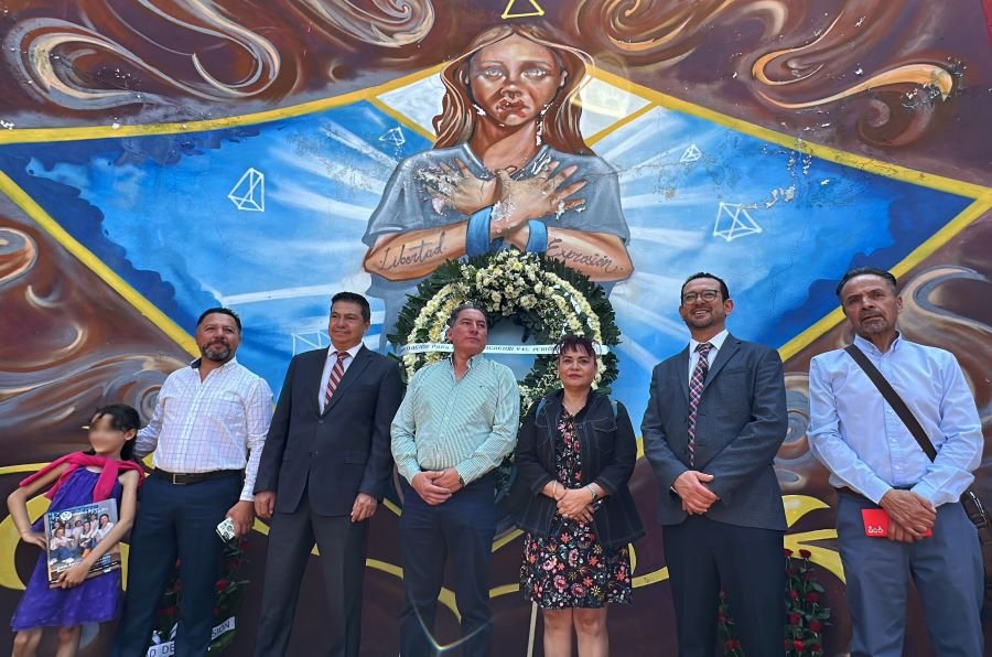 Realizan Guardia de Honor por el Día de la Libertad de Expresión