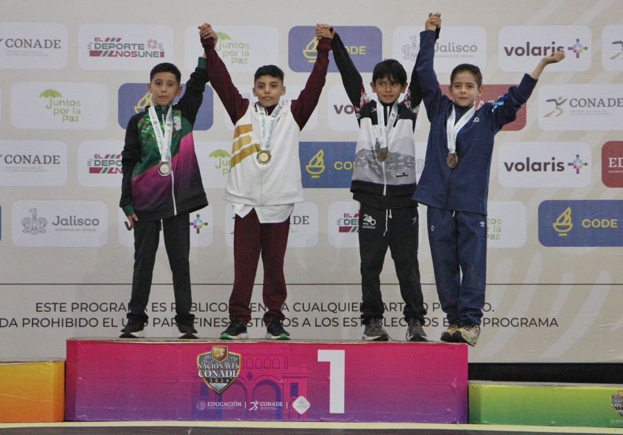 Taekwondo Suma Cuatro Metales al Medallero