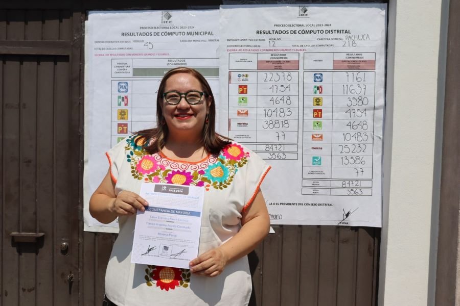 Tania Meza Escorza recibió por parte del Instituto Estatal Electoral de Hidalgo constancia de mayoría