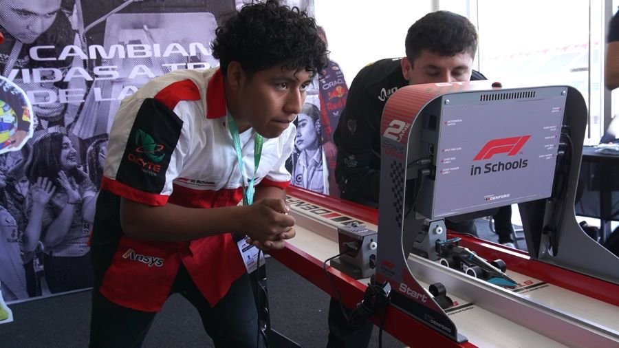 Estudiantes del CECyTEH Obtuvieron Segundo Lugar en el Nacional en F1 in Schools
