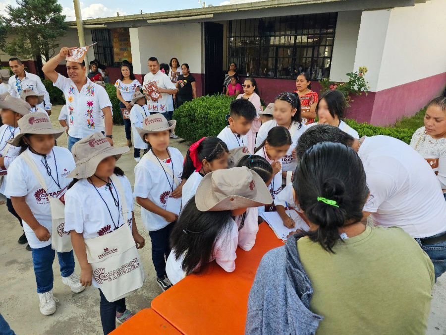 IHE Trabaja En Preservación de Lenguas, Cultura y Cosmovisión Regional
