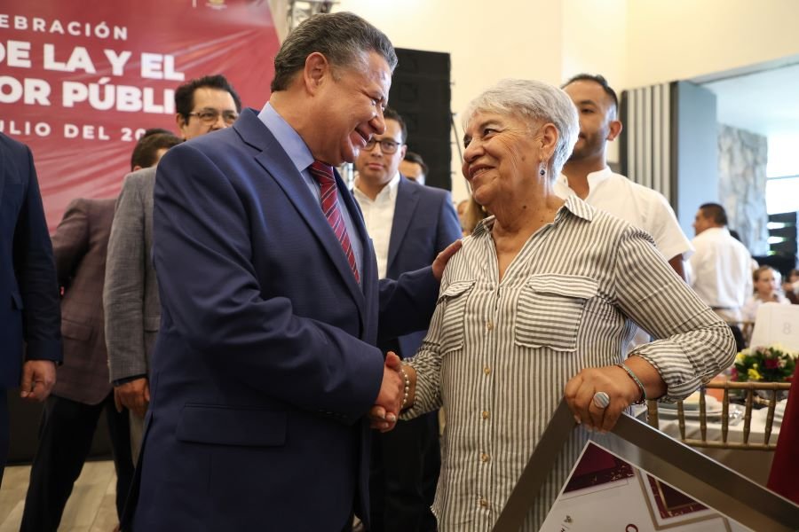 Prioriza Gobierno de Hidalgo dignificación de la base laboral