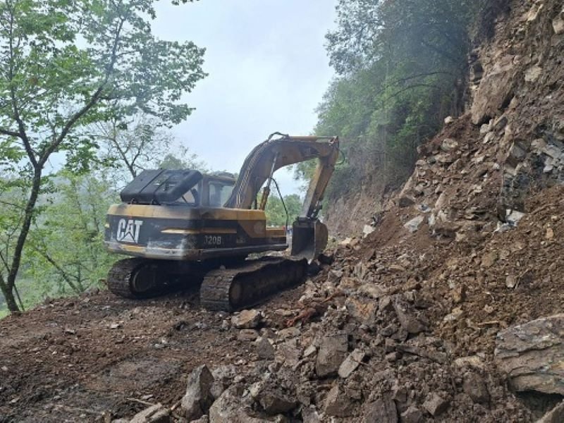 Protección Civil de La Entidad, Atenta a Brindar Apoyo a Familias Hidalguenses de Diferentes Regiones