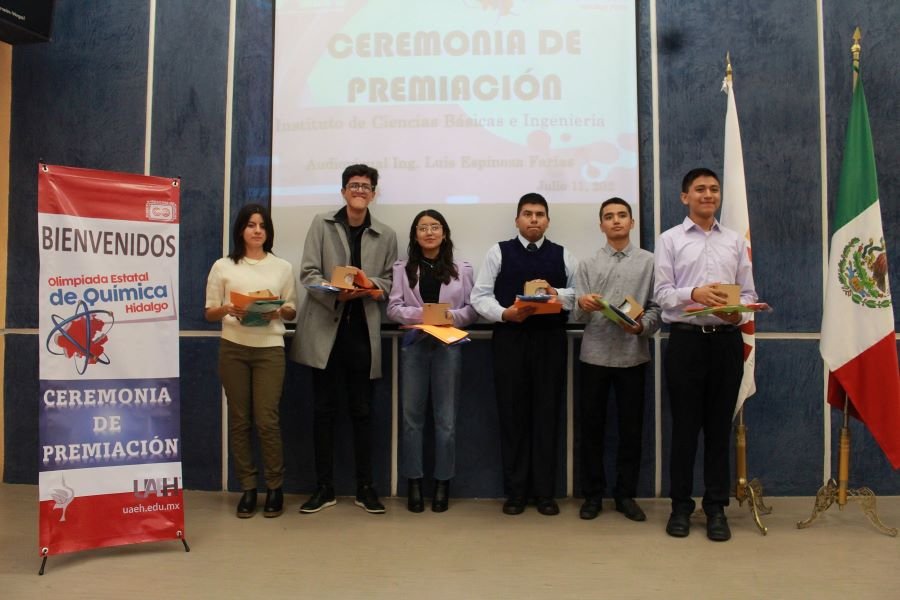 Reconoce UAEH a Participantes de la Olimpiada Estatal de Química