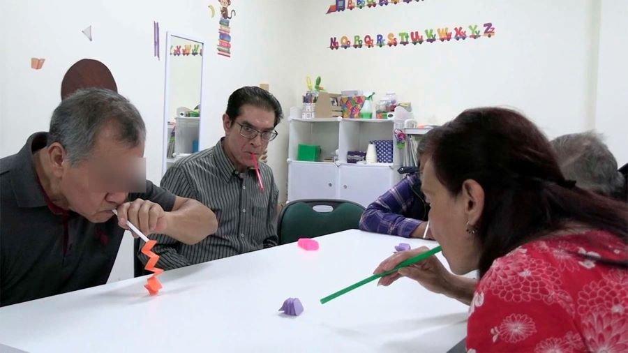 Rehabilita IMSS Hidalgo Mediante Terapia Física a Adultos Mayores Con Enfermedad Vascular Cerebral