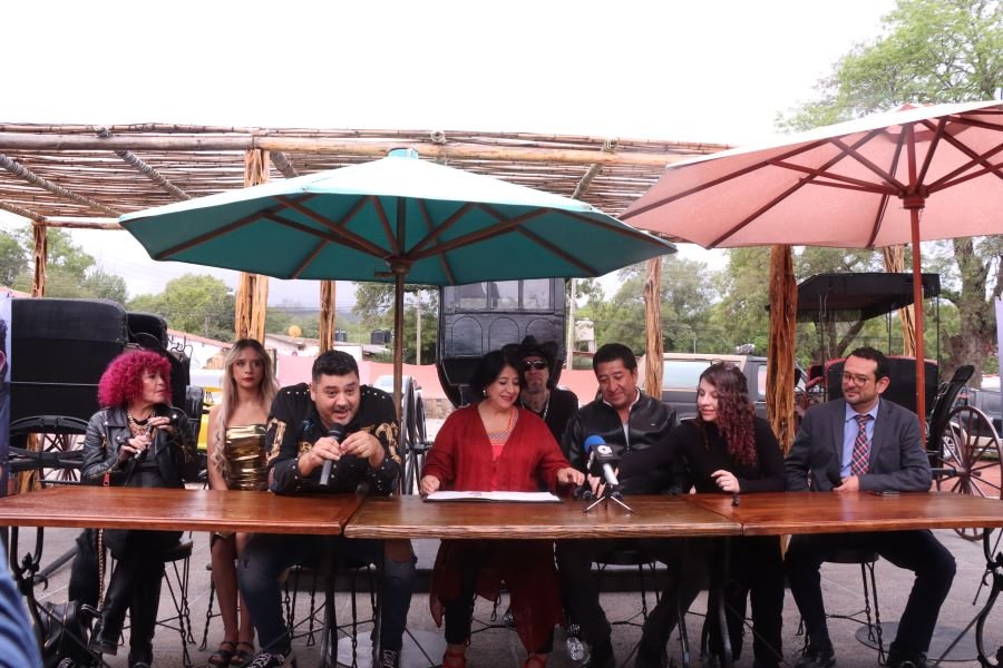 Huasca de Ocampo es el escenario del videoclip “Sin Buscarlo”, del cantante y compositor Jorge Guevara