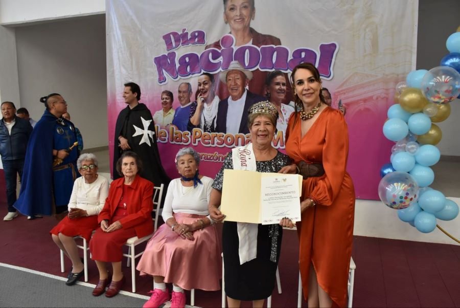 Celebra El IAAMEH A Personas Adultas Mayores Por Su Día