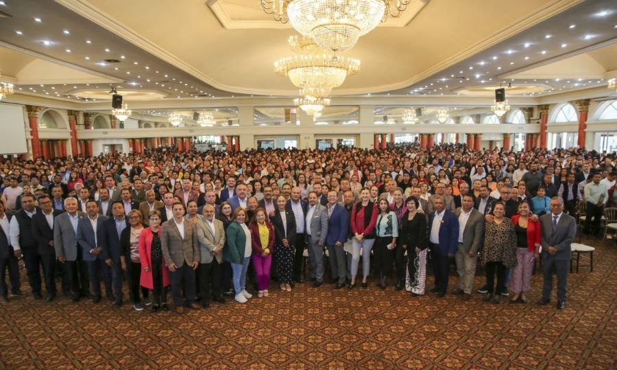 Mil 620 Docentes de Educación Primaria General e Indígena, Reciben Autorización de Cambio de Centro de Trabajo