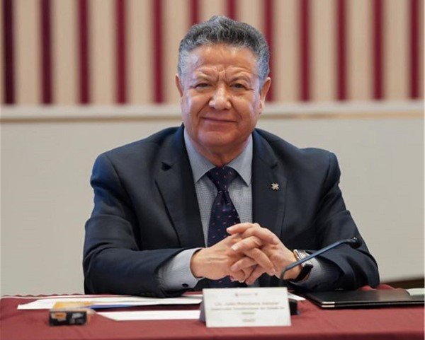 Julio Menchaca Reitera su Compromiso de Trabajar con los Gobiernos Municipales