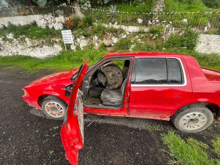 Policía Estatal Recupera Vehículo Con Hidrocarburo en la Carretera Cuautepec- Tulancingo