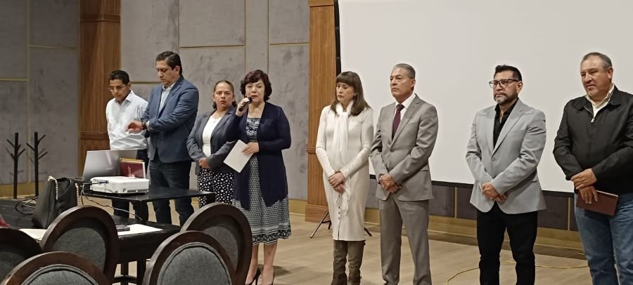 Realiza IHE fase intensiva de los Consejos Técnicos Escolares previo al arranque de clases