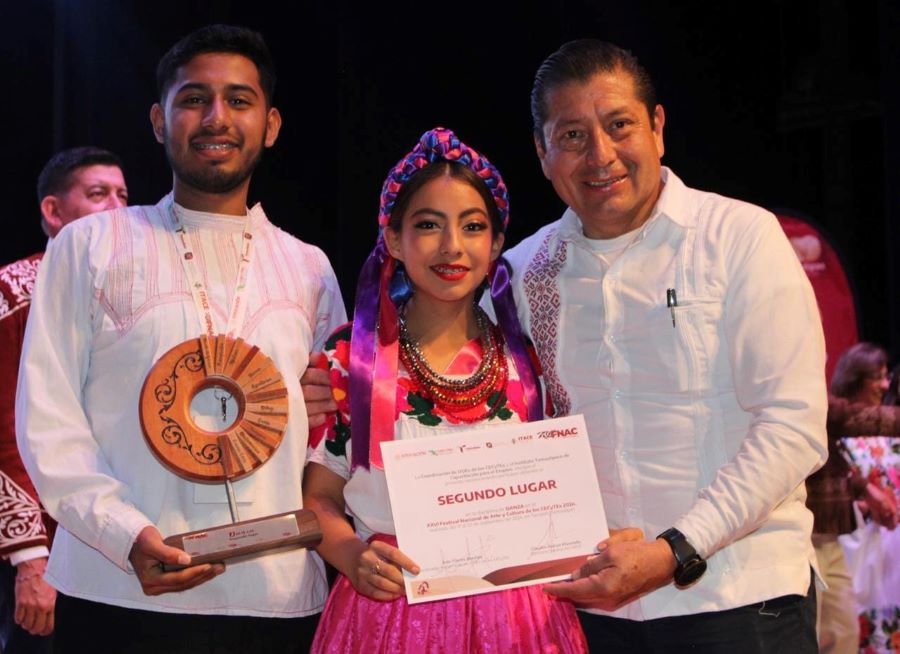 Alumnos de CECyTEH Obtienen 2do y 3er  Lugar en Danza y Canto en el Festival Nacional de Arte y Cultura 2024