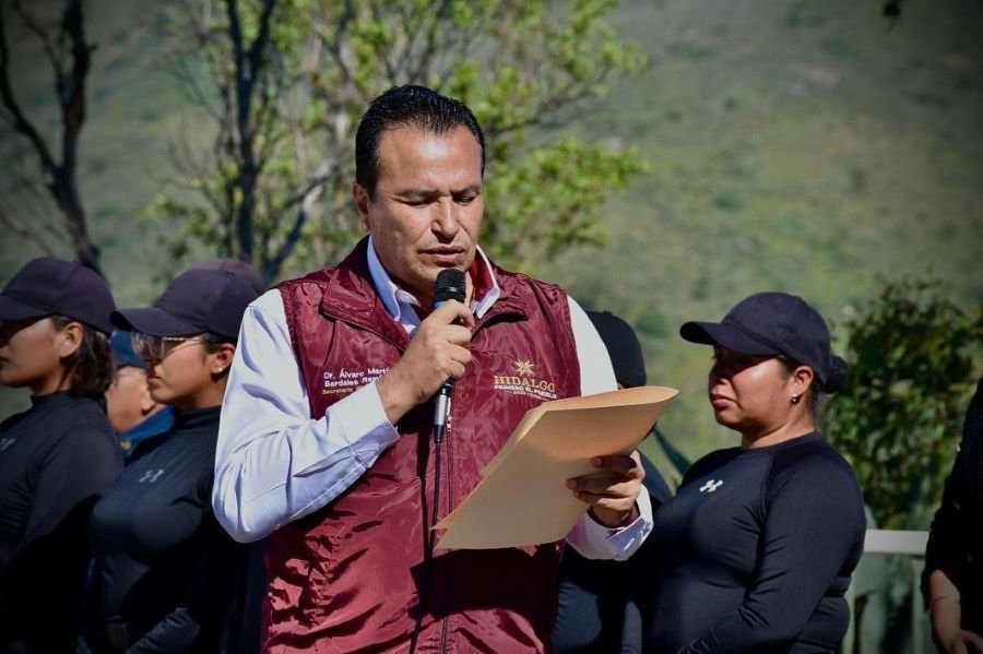 Contraloría Encabeza Ceremonia de Arriamiento de la Bandera Nacional