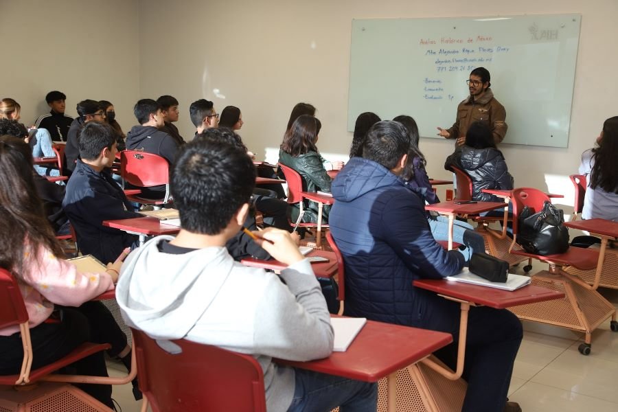 Convocatoria UAEH 2025: Bachillerato, Clave Para El Futuro Académico