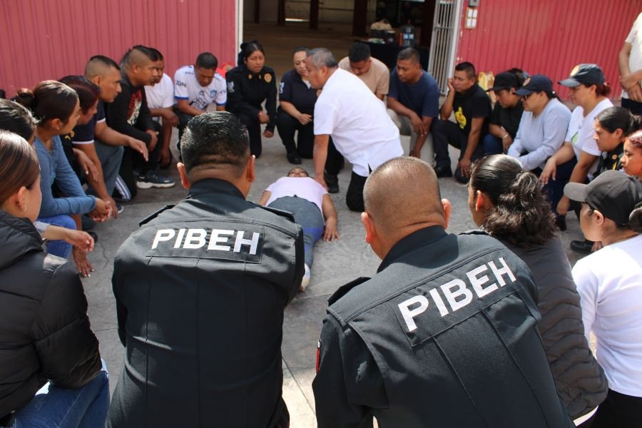 Elementos de la PIBEH Reciben Capacitación en Primeros Auxilios