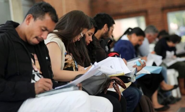 Este Jueves Bolsa de Trabajo en la Explanada Del Centro Cultural “Ricardo Garibay”.