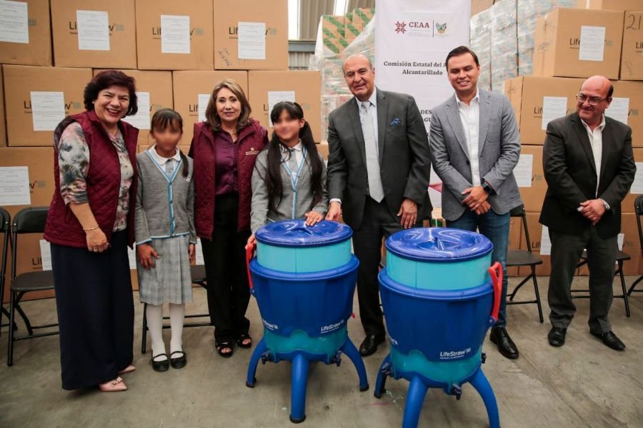 IHE y CEAA Entregaron Purificadores de Agua a Planteles de Educación Básica