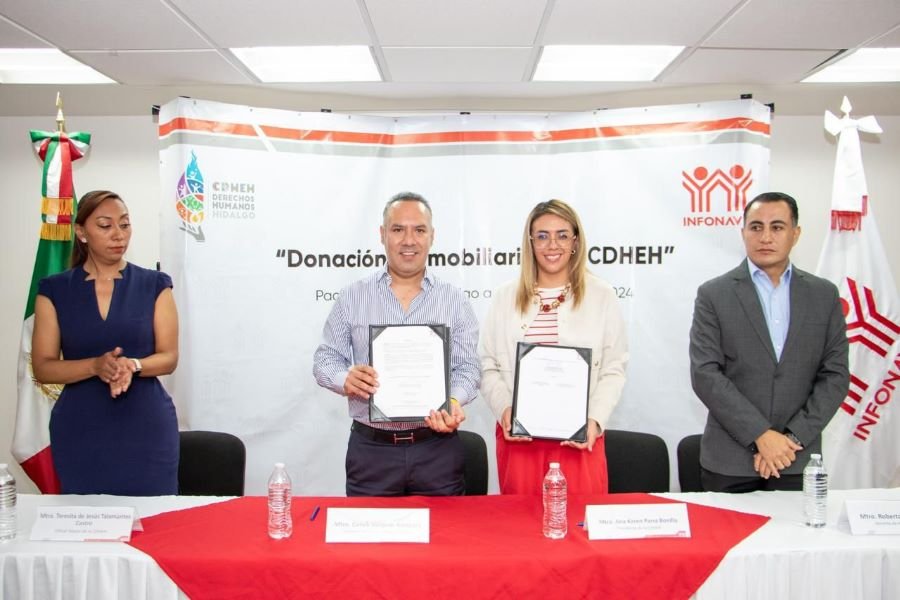 Infonavit Dona Mobiliario a La CDHEH: Canek Vázquez