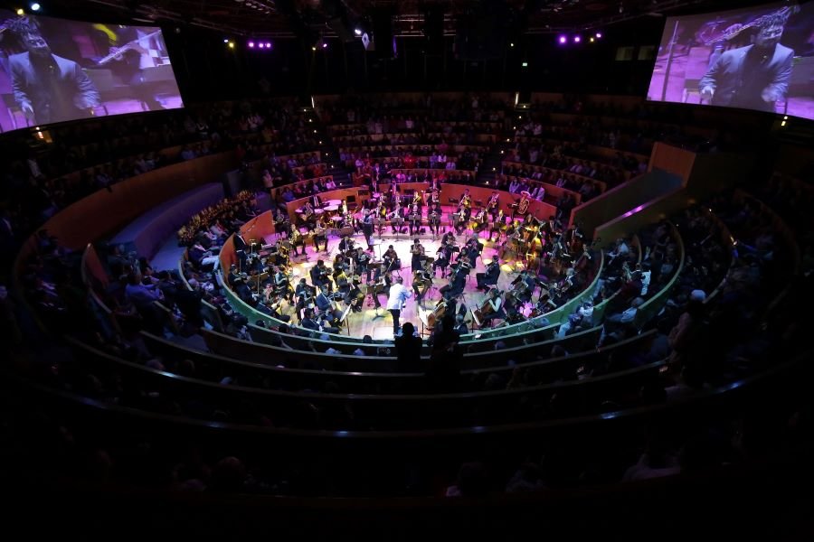 OSUAEH Homenajea a Juan Gabriel Con Concierto “Mexicanísimo” Lleno de Emotividad