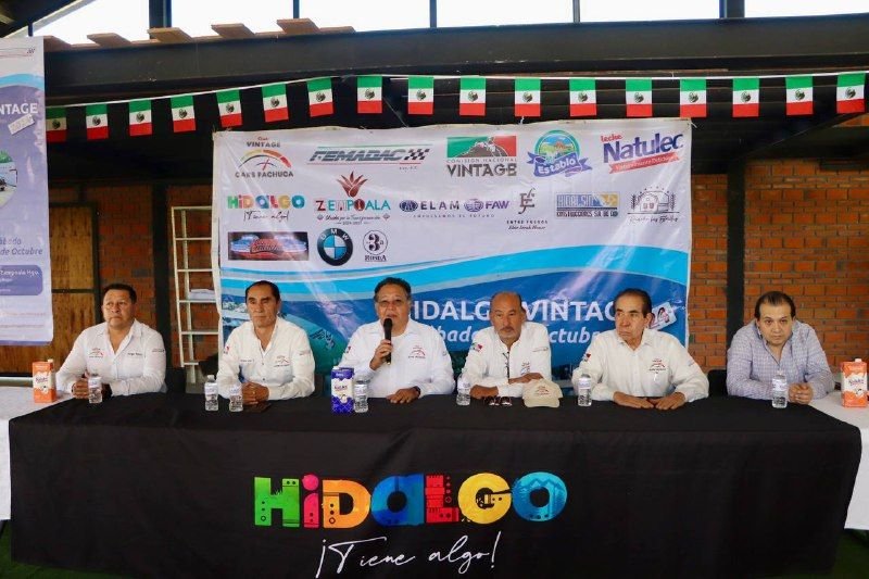 Vintage 2024, Un Evento Para Los Amantes de Los Autos Clásicos en Un Pueblo Mágico