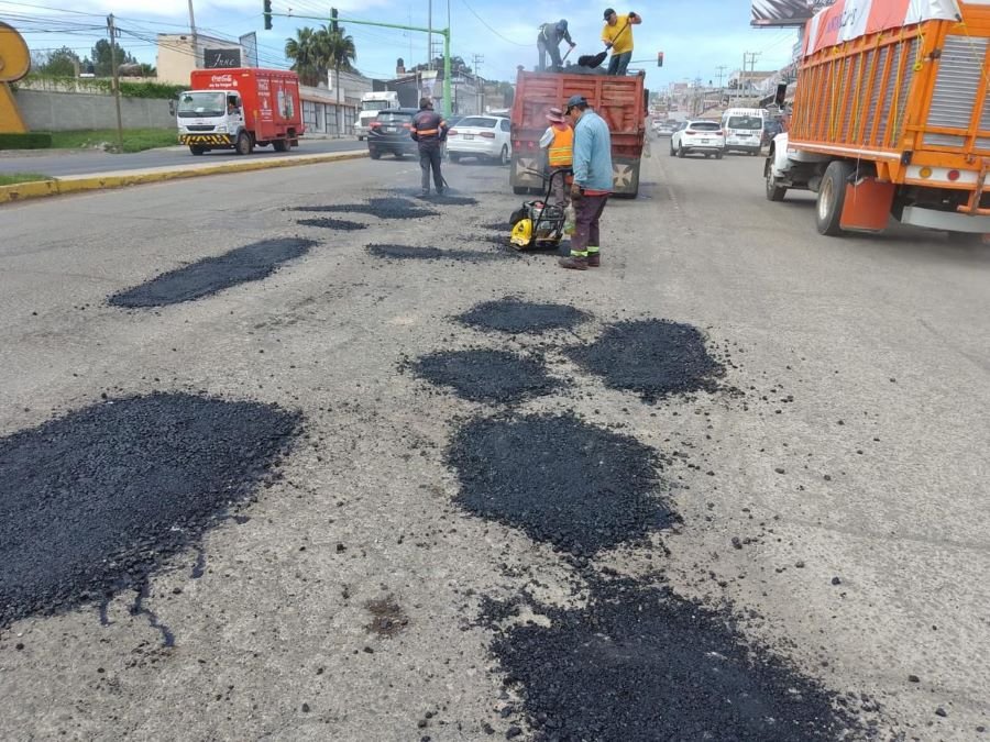 Continúan Trabajos de Bacheo en Tulancingo