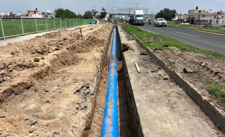 Continúan Los Trabajos de Sustitución de La Línea de Agua del bulevar Santa Catarina