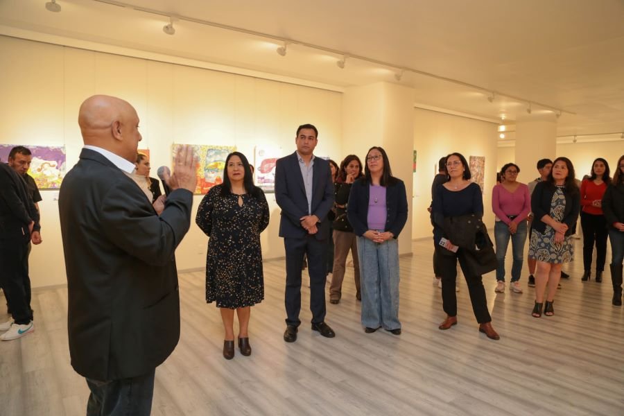 “Dibujando Historias”: La magia del arte infantil de Arístides Hernández ‘Ares’, llega a Pachuca