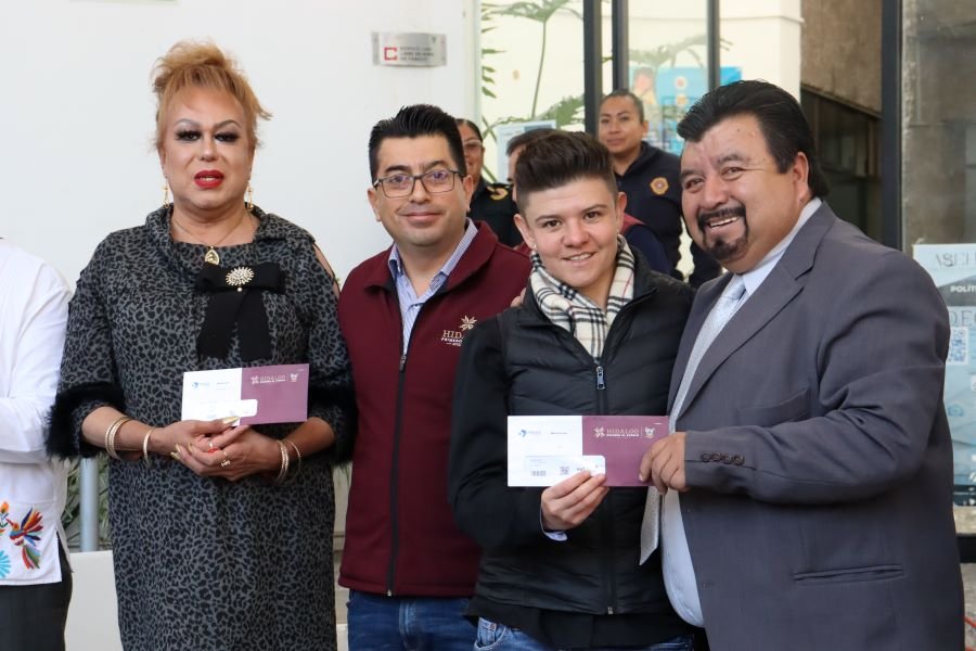 Entrega SEBISO Tarjetas de Apoyo a Comunidad LGBTTTI