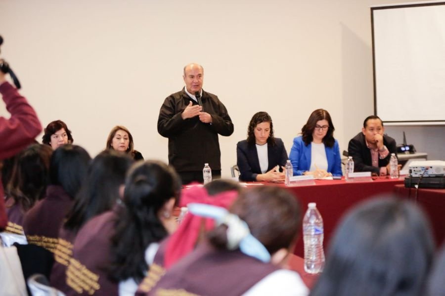 IHE Capacita al Personal de Acompañamiento Socioemocional y Educativo