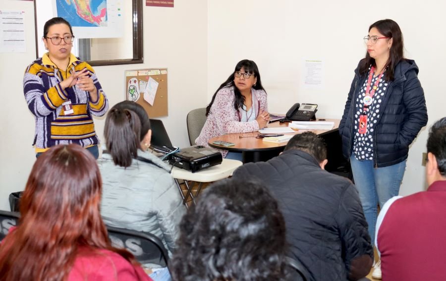 Capacitan Sobre Trato Digno a Personal de la Sebiso