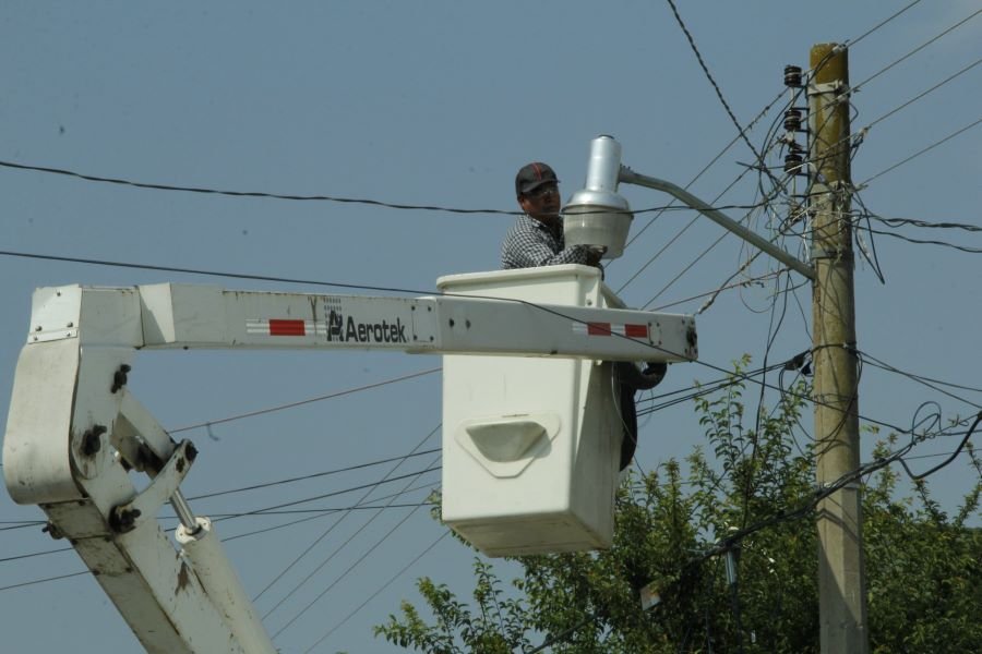 En Lo Que Va de Este Gobierno Mil 300 Reparaciones de Lámparas Ha Atendido Mantenimiento Urbano  en Beneficio de 40 Colonias