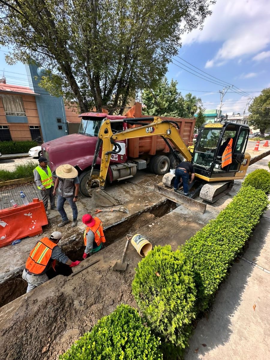En Marcha Sustitución de Línea y Construcción de Nueva Red de Agua Potable en Jardines del Sur