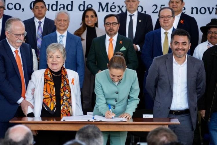 Firma del Acuerdo por el Derecho Humano al Agua y la Sustentabilidad contempla 9 mil mdp en tecnificación de riego en 2025: Presidenta de México, Claudia Sheinbaum