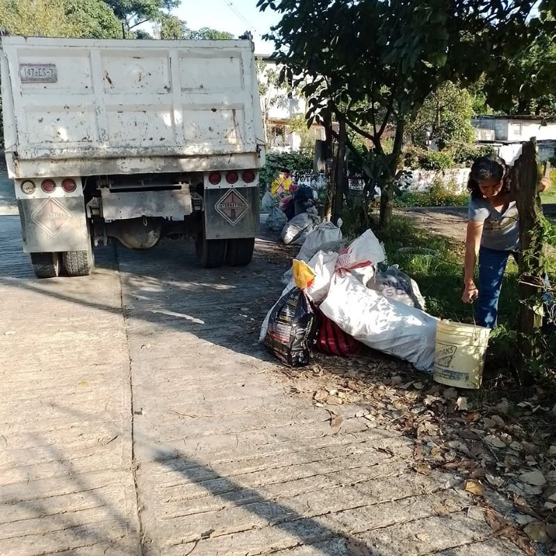 IMSS-Bienestar Hidalgo Exhorta Población A Prevenir Enfermedades Durante Día de Muertos y Xantolo
