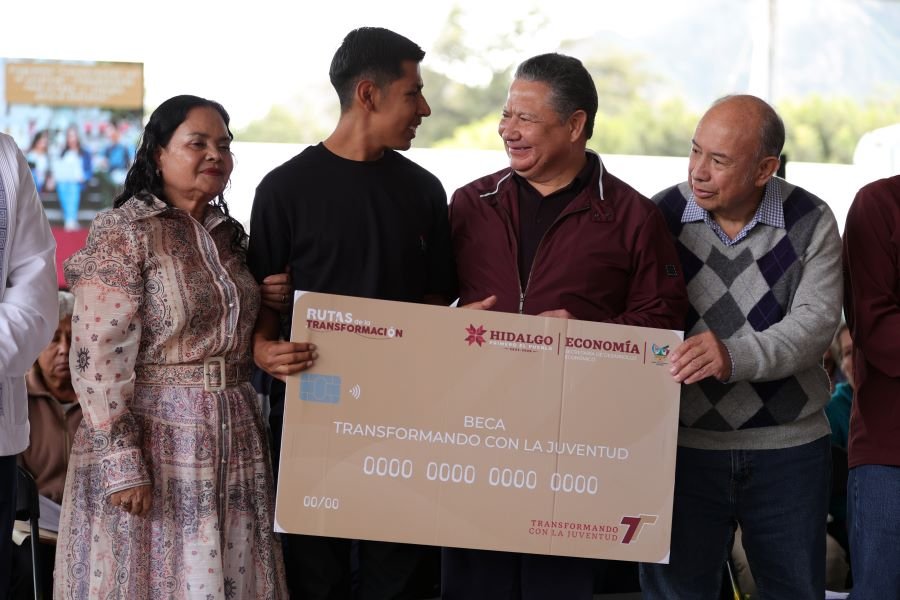 Julio Menchaca Celebra Realización de Más de 50 Ferias de Servicios