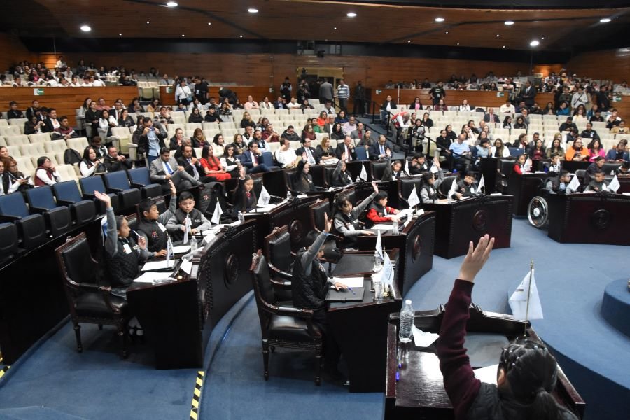 Niñas y Niños del Décimo Parlamento Infantil Hidalgo 2024 Alzan la Voz Por Un Mejor Futuro