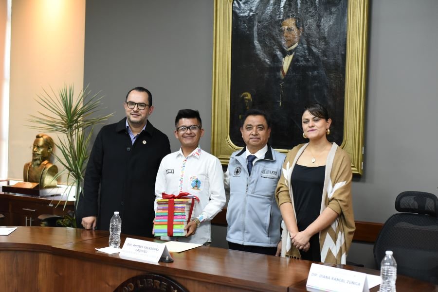 Premian a Ganadores del Concurso Infantil de Calaveritas Literarias 2024