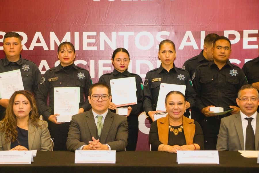 Presidenta Lorena García, Entregó 22 Nombramientos a Personal de Seguridad Pública Que Asciende a Grado Inmediato