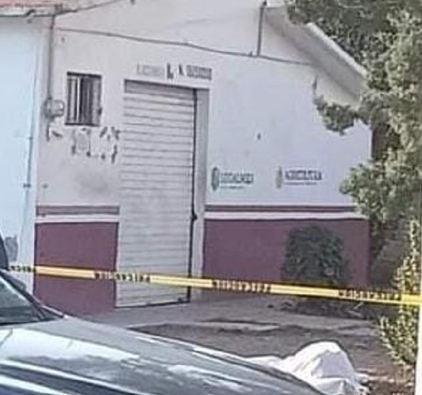 Sujeto Presuntamente Atropellado Fue Encontrado Con Aplastamiento de Cráneo Frente a una Lechería en el Fraccionamiento “Los Tuzos”.