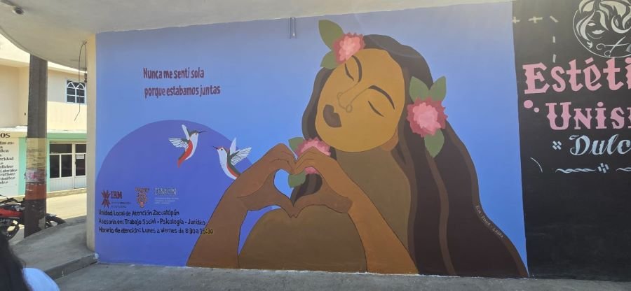 Mujeres Realizaron Murales en 16 Municipios