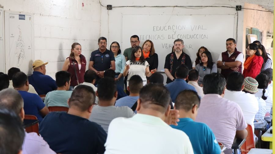 Personas Operadoras y Concesionarias del Transporte Público en Huejutla, Recibieron Capacitación