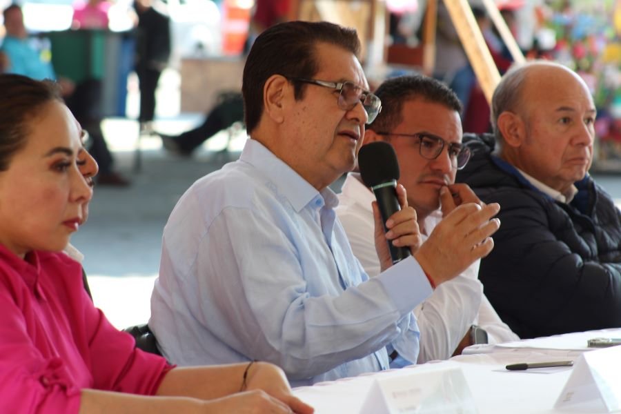 Guillermo Olivares Dialogo Con Comerciantes y Locatarios de Ixmiquilpan y Actopan