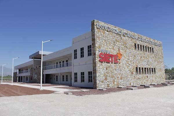 Piden Alumnos y Padres de Familia de Ixmiquilpan Piden Apoyo a la UAEH  Para Ampliar Instalaciones de la Prepa 7