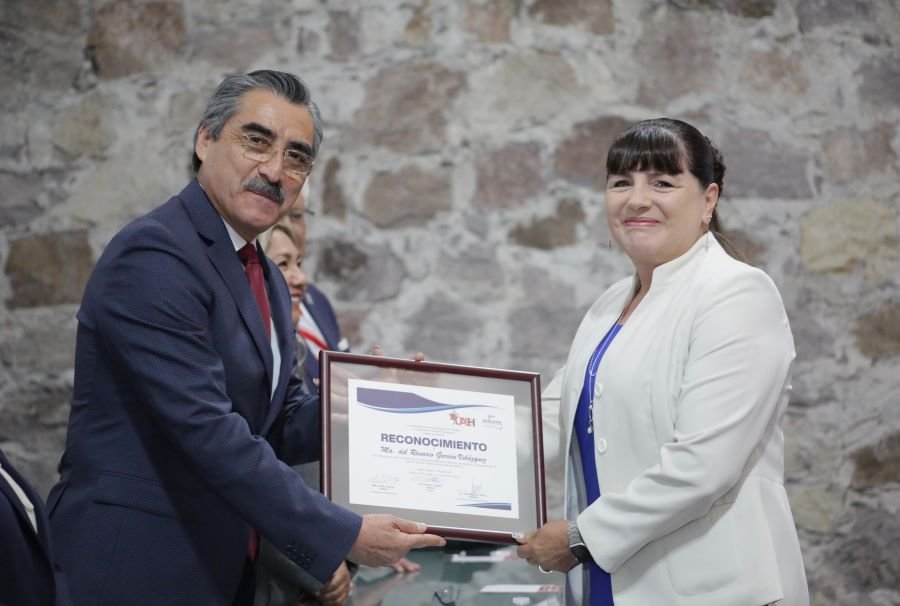 UAEH Celebra Retiro Voluntario de 54 Trabajadores y Trabajadoras Con Emotiva Ceremonia