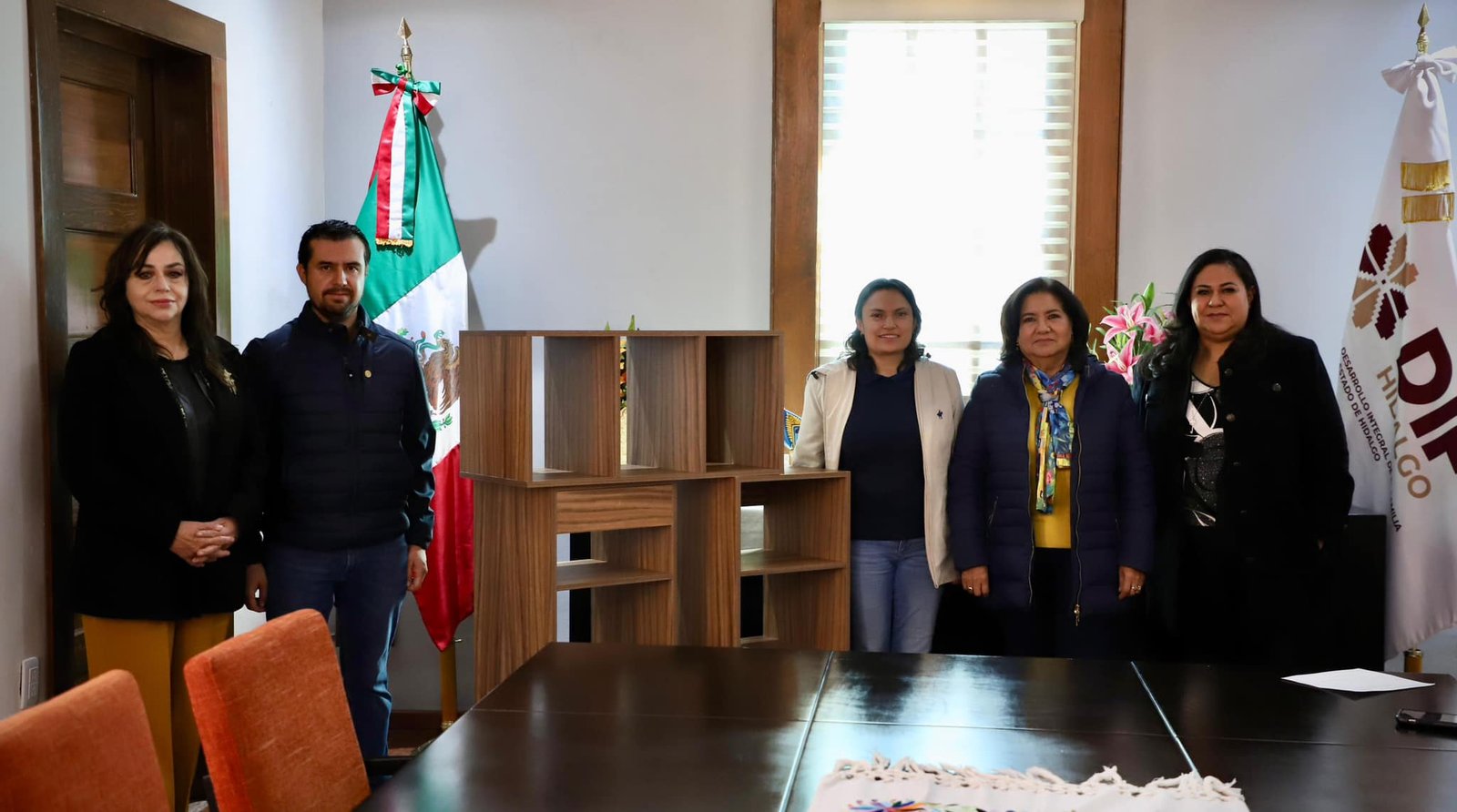 Voluntariado de Sedeco Gestiono Donación de 60 Muebles Para Mejora en la Atención de Niñas, Niños y Adolecentes