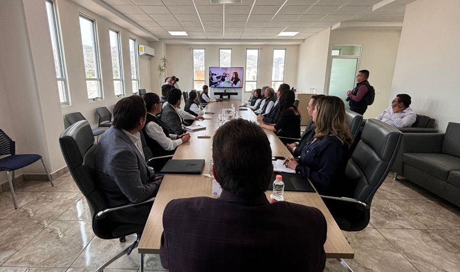 CEAA celebra colaboración con el CCLH para garantizar procesos más claros y accesibles.