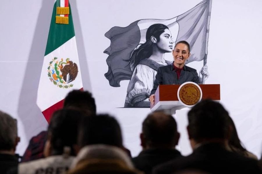 CFE y Pemex Vuelven a Ser del Pueblo de México: Presidenta Claudia Sheinbaum Firma Leyes Secundarias Que Revierten Reforma Energética de 2013